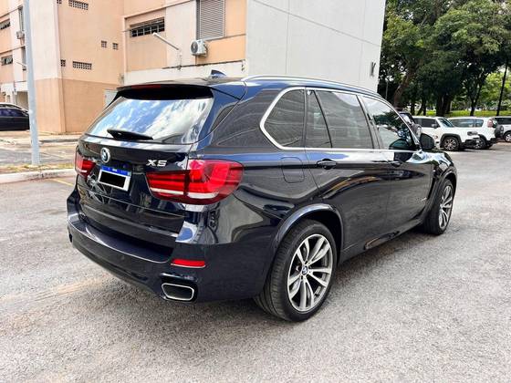 BMW X5 4.4 V8 TURBO GASOLINA XDRIVE50I SECURITY AUTOMÁTICO