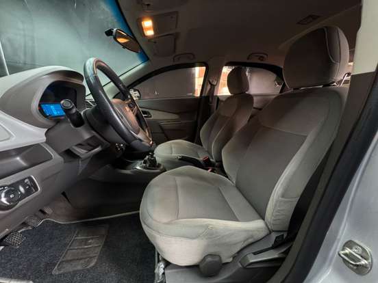 CHEVROLET-COBALT-2014