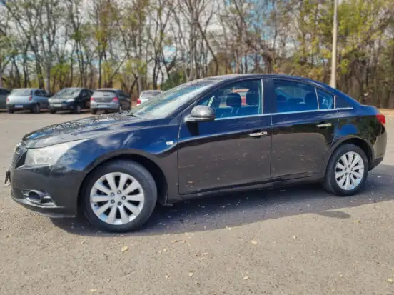 CHEVROLET-CRUZE-2012