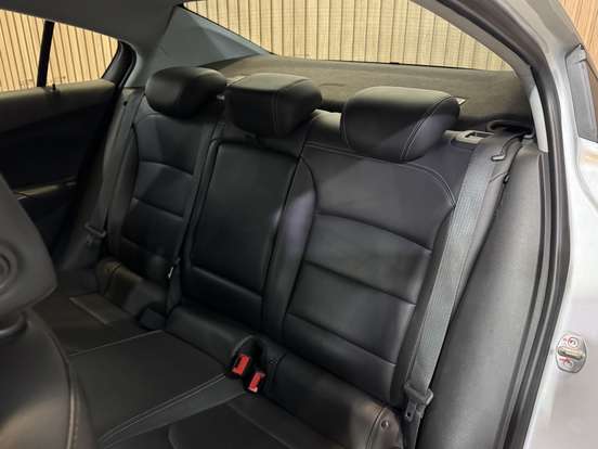 CHEVROLET-CRUZE-2019