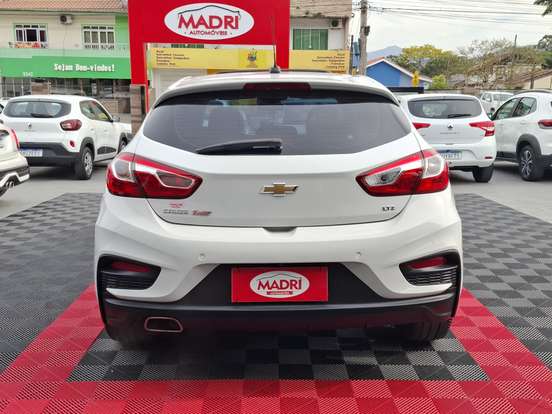 CHEVROLET-CRUZE-2019