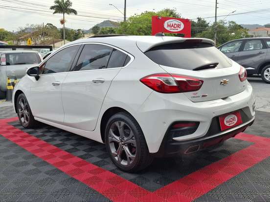 CHEVROLET-CRUZE-2019