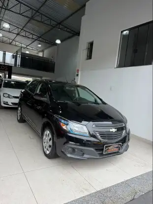 CHEVROLET-ONIX-2015
