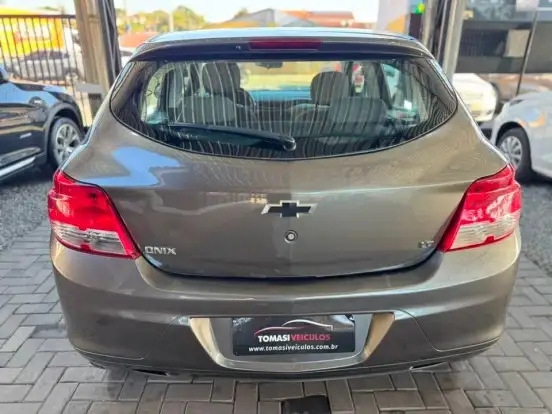 CHEVROLET-ONIX-1.0 MPFI LT 8V FLEX 4P MANUAL CHEVROLET-ONIX-2014