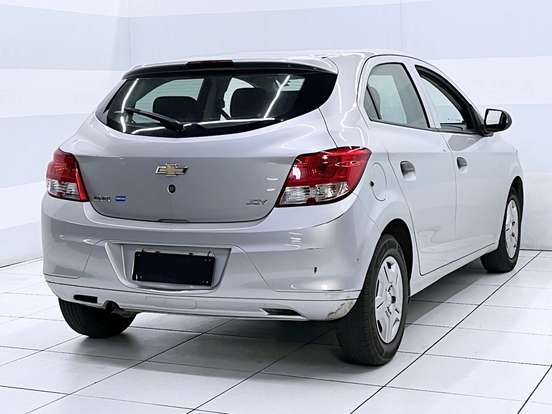 CHEVROLET-ONIX-2018