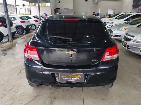 CHEVROLET-ONIX-1.0 MPFI LS 8V FLEX 4P MANUAL CHEVROLET-ONIX-2015