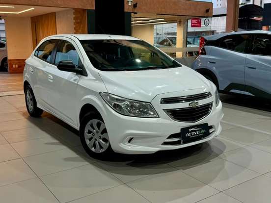 CHEVROLET-ONIX-2014