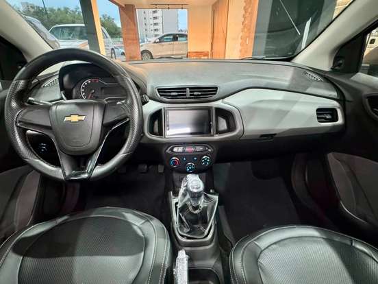 CHEVROLET-ONIX-2014