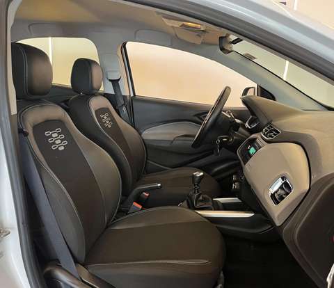 CHEVROLET-ONIX-2018