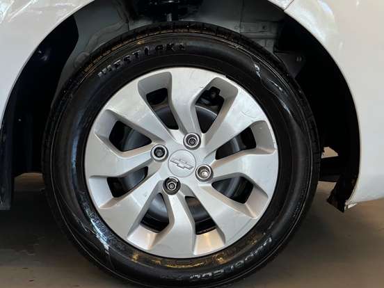 CHEVROLET-ONIX-1.0 MPFI LT 8V FLEX 4P MANUAL CHEVROLET-ONIX-2018