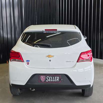 CHEVROLET-ONIX-2016