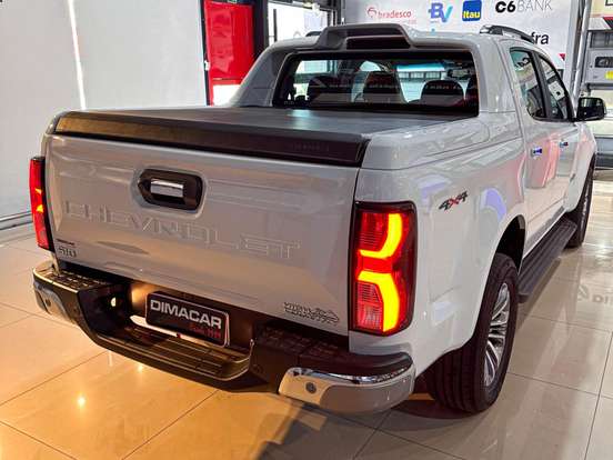 CHEVROLET-S10-2.8 16V TURBO DIESEL HIGH COUNTRY CD 4X4 AUTOMÁTICO CHEVROLET-S10-2025