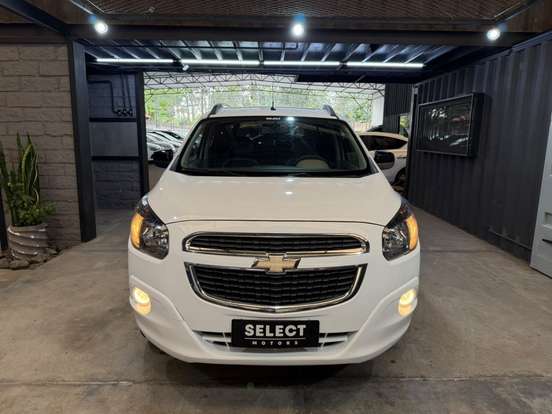 CHEVROLET-SPIN-2013