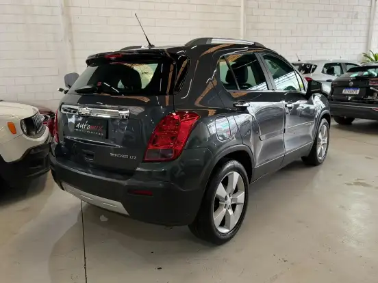 CHEVROLET-TRACKER-2013