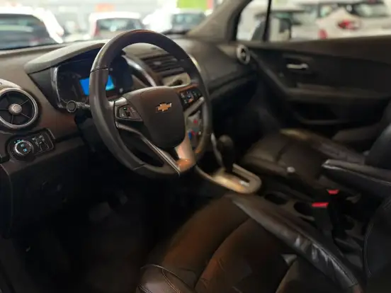 CHEVROLET-TRACKER-2013