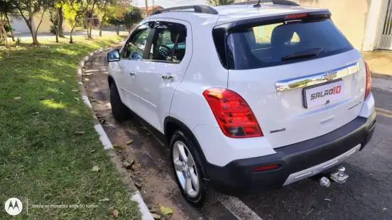 CHEVROLET-TRACKER-2015