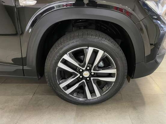 CHEVROLET-TRACKER-2024