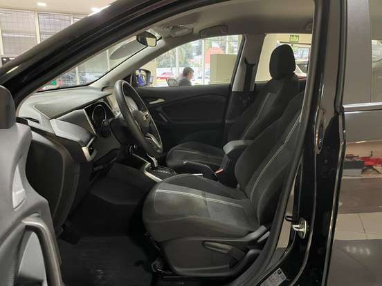 CHEVROLET-TRACKER-2024