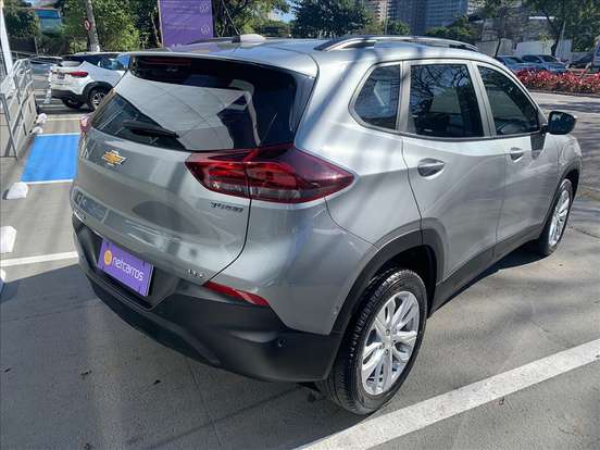 CHEVROLET-TRACKER-2025