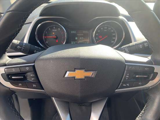 CHEVROLET-TRACKER-2025
