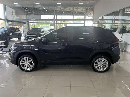 CHEVROLET-TRACKER-2023