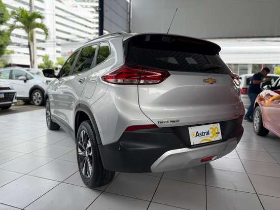 CHEVROLET-TRACKER-2020
