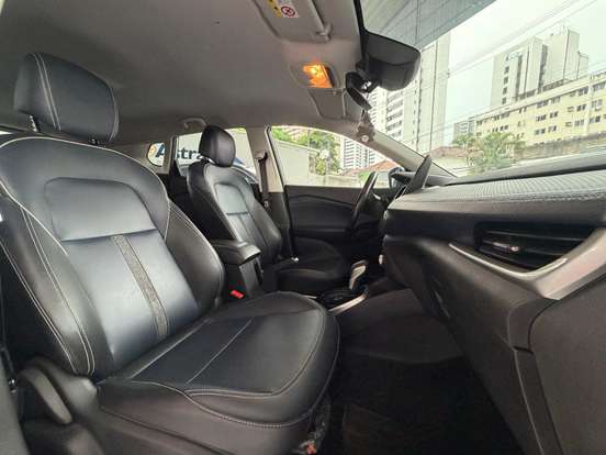 CHEVROLET-TRACKER-2020