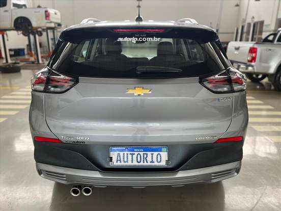 CHEVROLET-TRACKER-2025