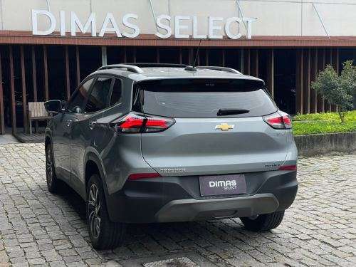CHEVROLET-TRACKER-2025