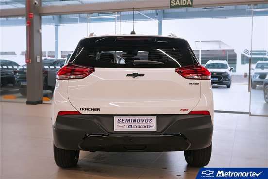 CHEVROLET-TRACKER-2023