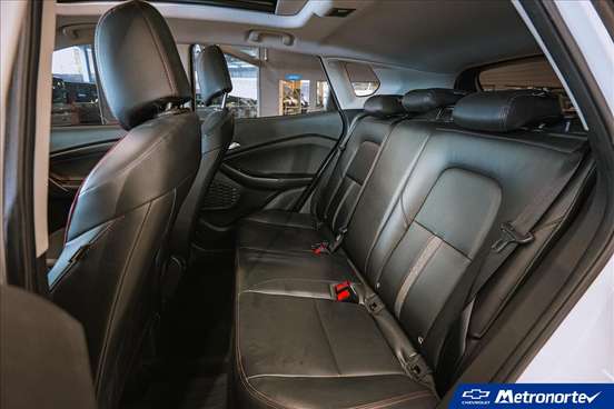 CHEVROLET-TRACKER-2023