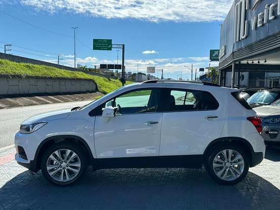 CHEVROLET-TRACKER-2018