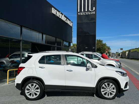 CHEVROLET-TRACKER-2018