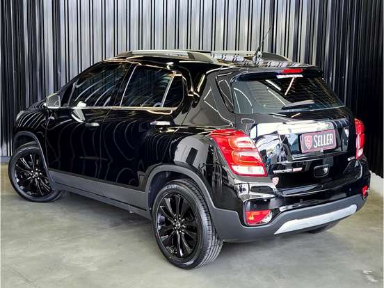 CHEVROLET-TRACKER-2018