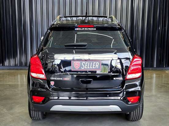 CHEVROLET-TRACKER-2018