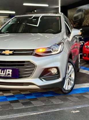 CHEVROLET-TRACKER-2017