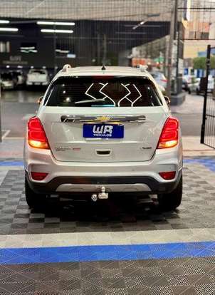CHEVROLET-TRACKER-2017