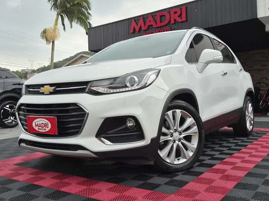 CHEVROLET-TRACKER-2018