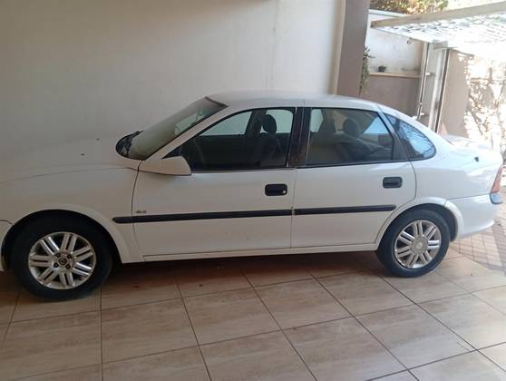CHEVROLET VECTRA 2.0 MPFI GLS 8V GASOLINA 4P MANUAL