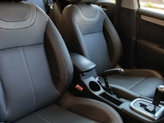 CITROËN-C4 LOUNGE-1.6 EXCLUSIVE 16V TURBO FLEX 4P AUTOMÁTICO CITROËN-C4 LOUNGE-2014