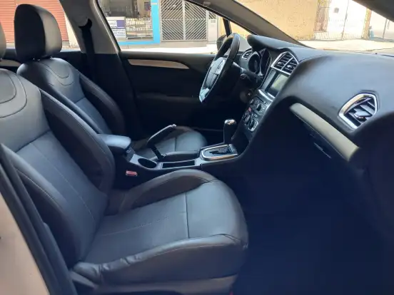 CITROËN-C4 LOUNGE-1.6 EXCLUSIVE 16V TURBO FLEX 4P AUTOMÁTICO CITROËN-C4 LOUNGE-2014