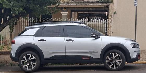 CITROËN C4 CACTUS 1.6 THP FLEX SHINE PACK EAT6