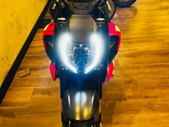 DUCATI-DIAVEL V4 DUCATI-DIAVEL V4-2026