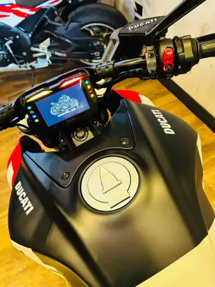 DUCATI-DIAVEL V4-2026