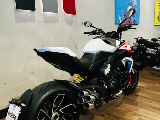 DUCATI-DIAVEL V4 DUCATI-DIAVEL V4-2026