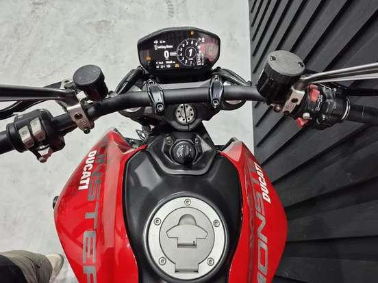 DUCATI-MONSTER 937-2022
