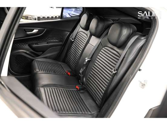 FIAT-FASTBACK-1.0 TURBO 200 HYBRID AUDACE CVT FIAT-FASTBACK-2025