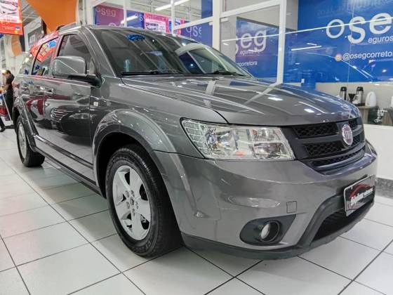 FIAT FREEMONT 2.4 PRECISION 16V GASOLINA 4P AUTOMÁTICO