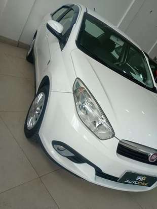 FIAT-GRAND SIENA-2015