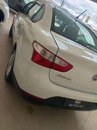 FIAT-GRAND SIENA-1.4 MPI ATTRACTIVE 8V FLEX 4P MANUAL FIAT-GRAND SIENA-2015